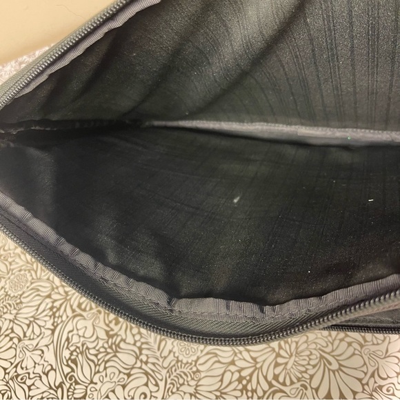 TUMI - Alpha Laptop Cover - Protective Laptop Case for Business & Travel - Picture 7 of 12